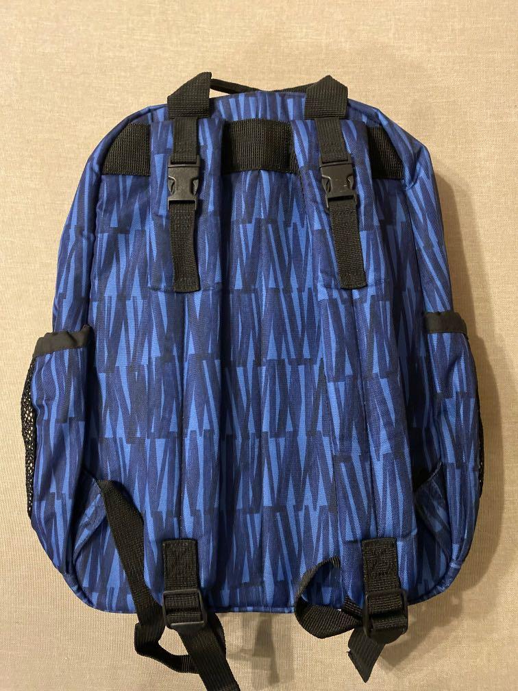 Authentic from USA Skip Hop Diaper Backpack Blue (Category: Diaper Bags & Wetbags) located in Quezon City. Submitted by oddmountain_01ac99 (Listing ID 287445716, Image 3). Description: Authentic from USA.