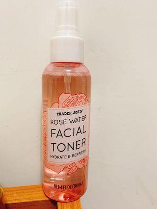 美國直送✈️Trader Joe’s Rose water facial Toner 玫瑰保濕水