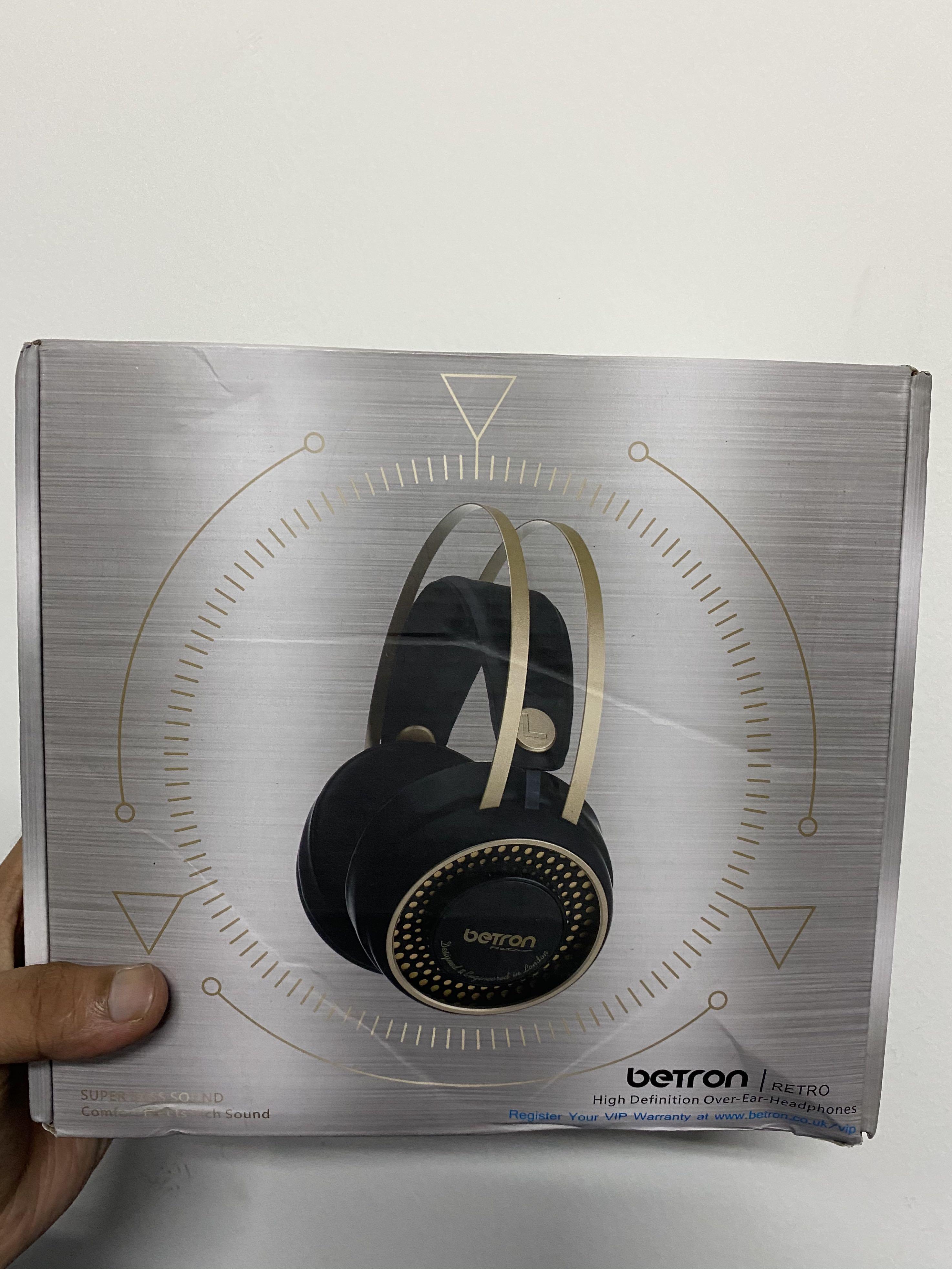 Betron hotsell retro headphones