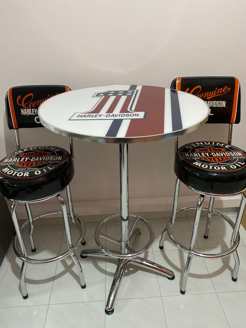 Harley davidson bar stool outlet and table set