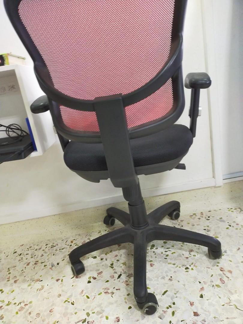 Computer Chair, Furniture & Home Living, Furniture, Chairs on Carousell