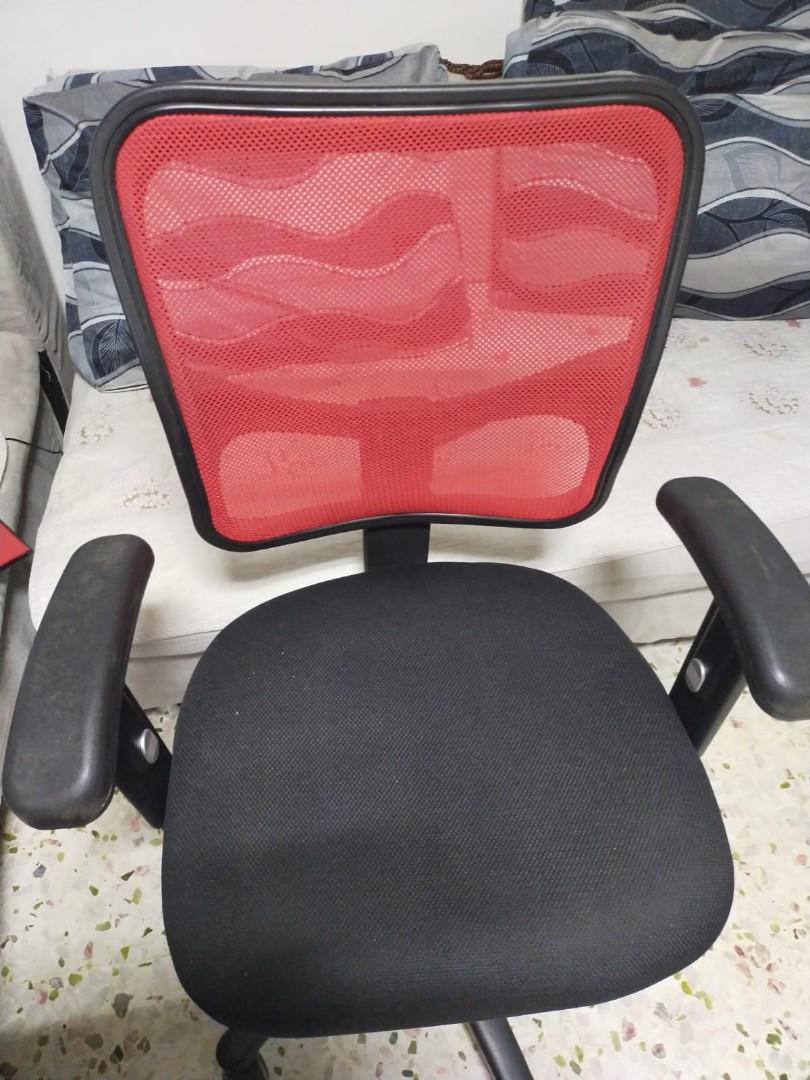 Computer Chair, Furniture & Home Living, Furniture, Chairs on Carousell