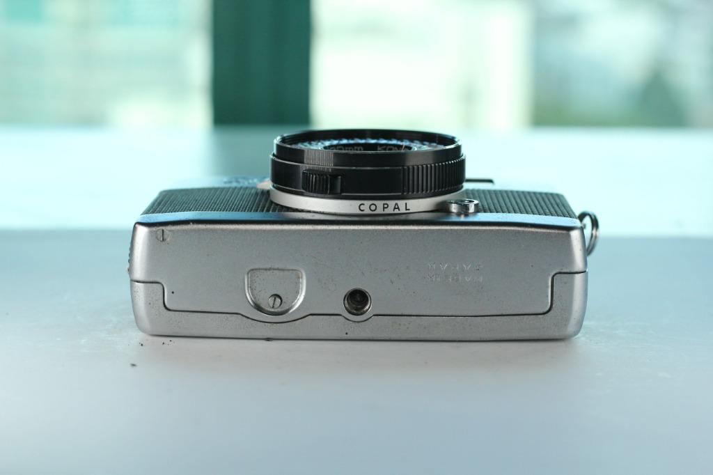 Konica EYE Halfframe Compact PointandShoot Rangefinder Film Camera