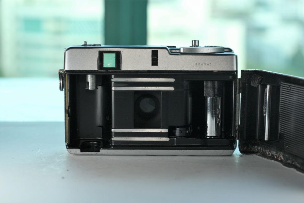 Konica EYE Halfframe Compact PointandShoot Rangefinder Film Camera