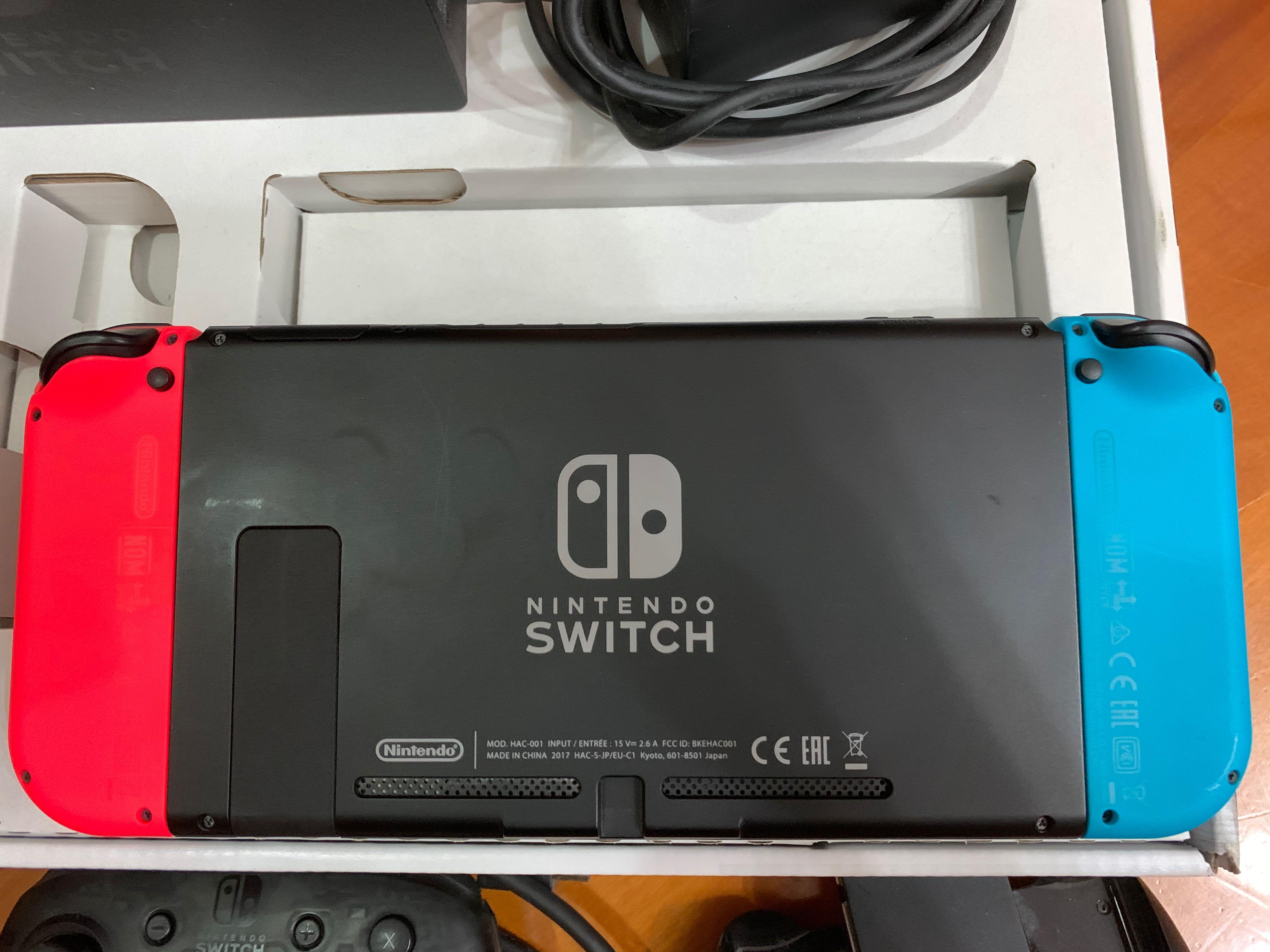 Nintendo Switch 主機 （分類：Nintendo 任天堂）位於 Hong Kong。 由 zero2718 提交（商品編號 287636282，圖片 3）。簡介： 舊版 購自2018年6月 有盒行貨full set全齊 90%new 不太常玩 黑色主機背後有小小花痕（插底座背部一定會有小花，正常的） 連pro switch手制 不散買。 。