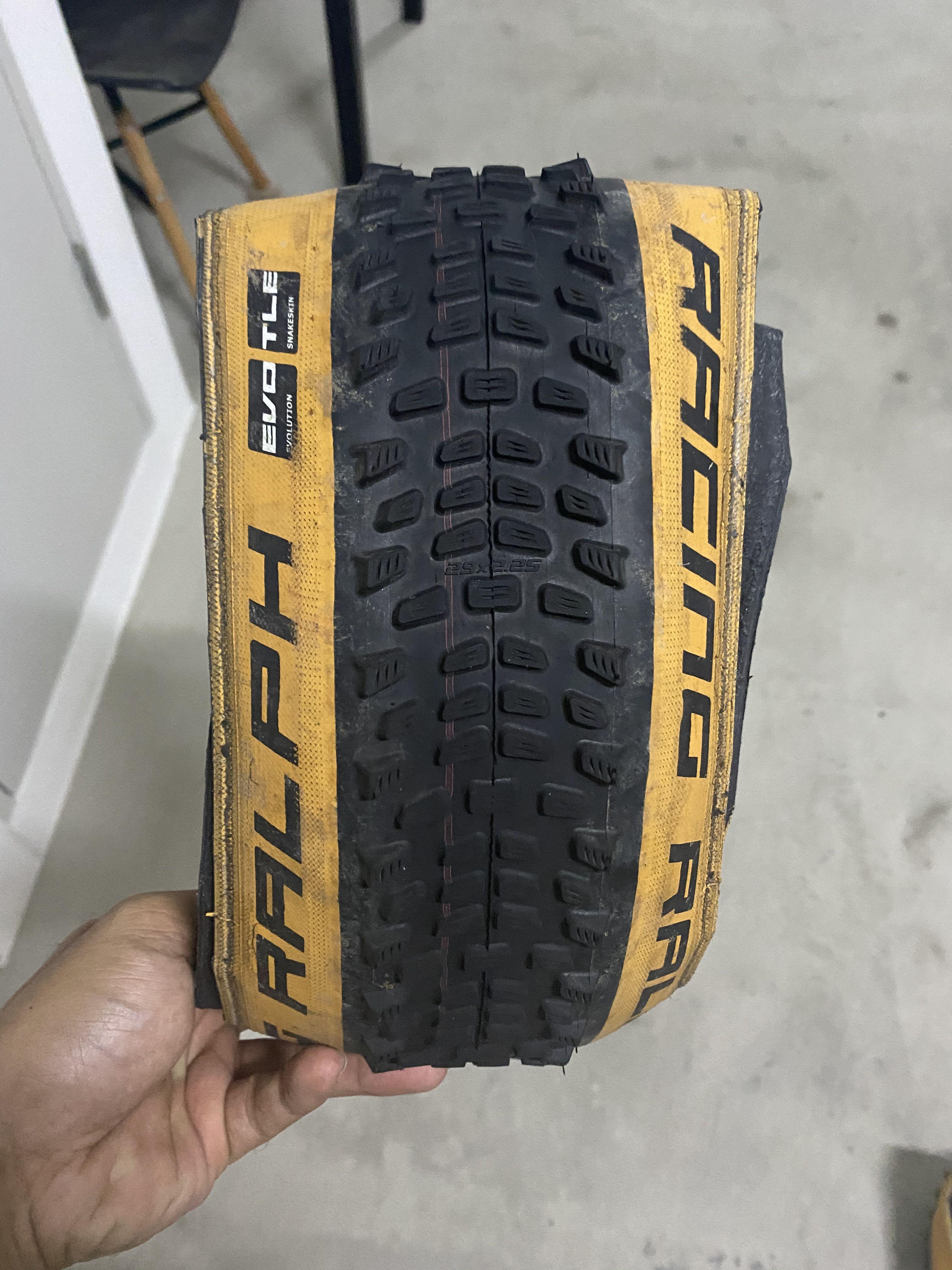 Schwalbe Racing Ralph Racing Ray Skinwall TYRES