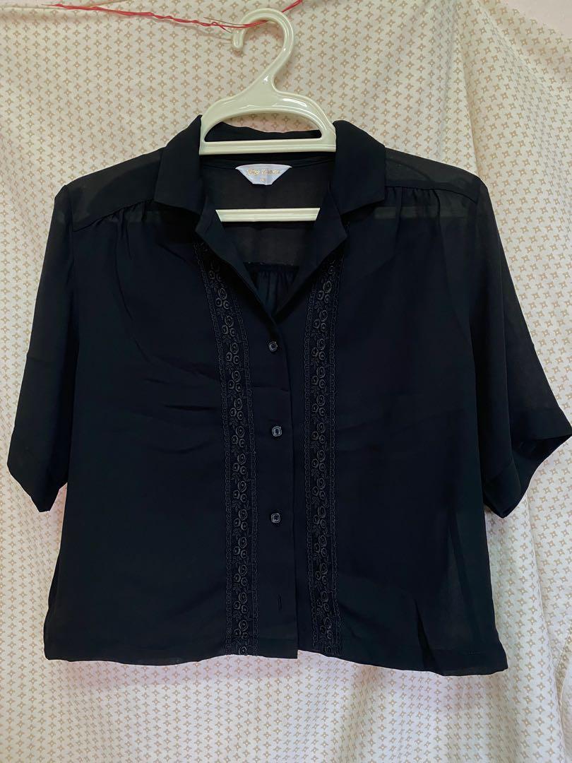Black Sheer Crop top (Category: Sleeveless) located in Naga. Submitted by yoeeee21 (Listing ID 287679778, Image 1). Description: Super pretty nito mga sis! 💕 Rfs: decluttering.