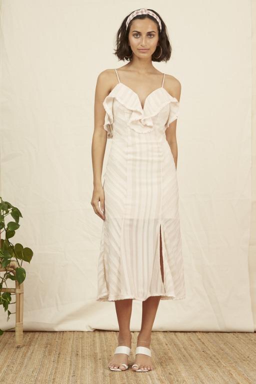 finders keepers soraya dress Women s Fashion Dresses Sets Dresses on Carousell