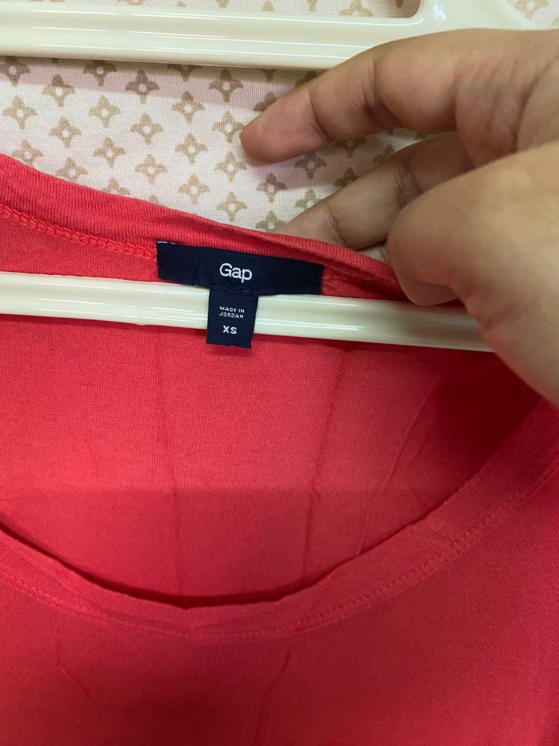 Gap Orange Shirt (Category: Shirts) located in Naga. Submitted by yoeeee21 (Listing ID 287684467, Image 2). Description: .