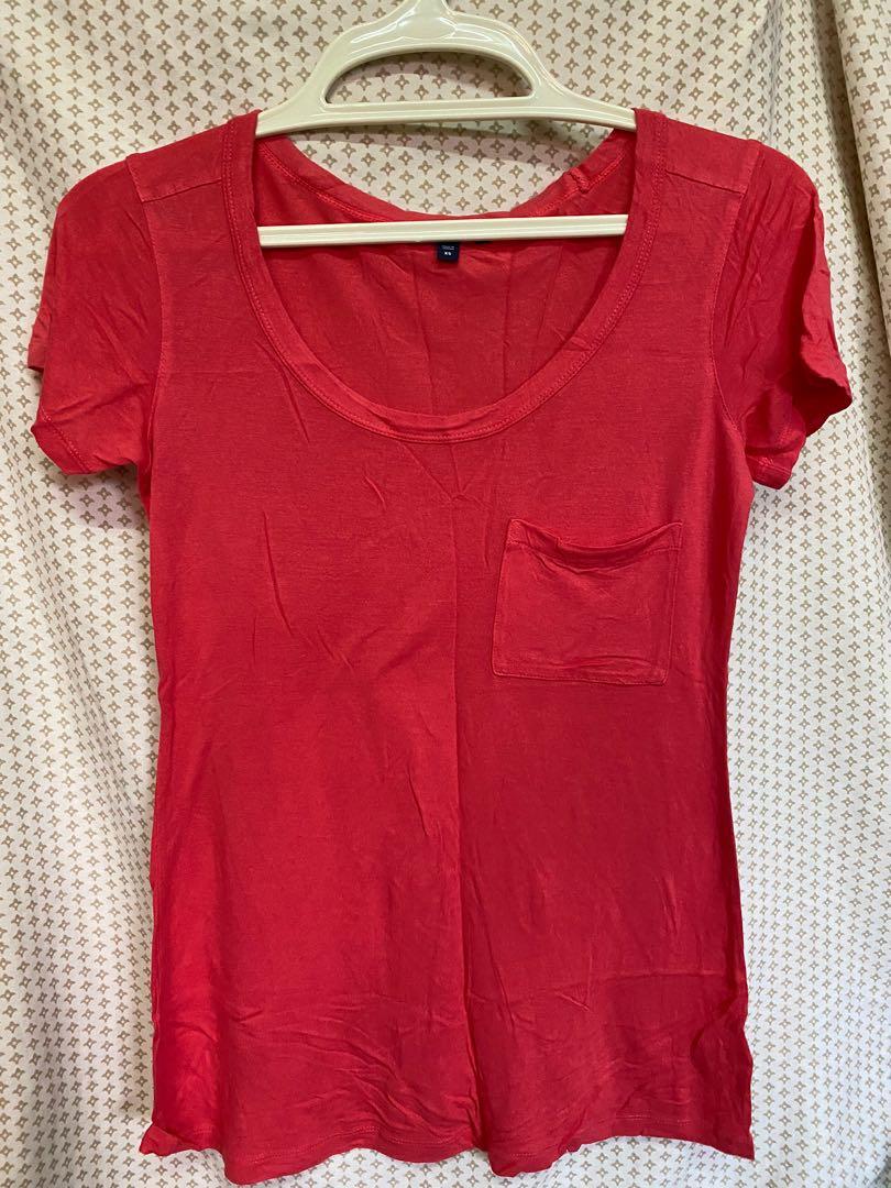 Gap Orange Shirt (Category: Shirts) located in Naga. Submitted by yoeeee21 (Listing ID 287684467, Image 1). Description: .