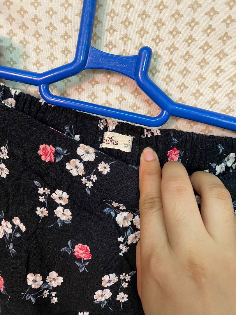 Hollister Wrap Skirt (Category: Skirts) located in Naga. Submitted by yoeeee21 (Listing ID 287687077, Image 3). Description: .