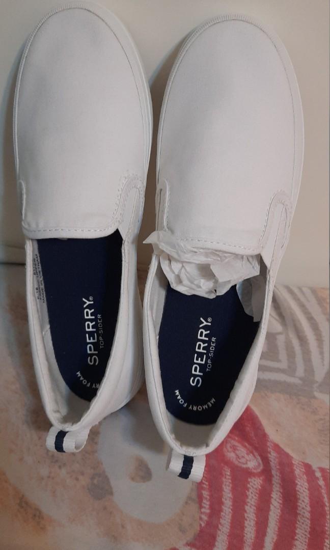 White Sperry Slip On 女裝 女裝鞋 Carousell