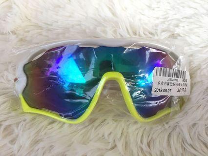 BNEW|Sports White Sunglasses