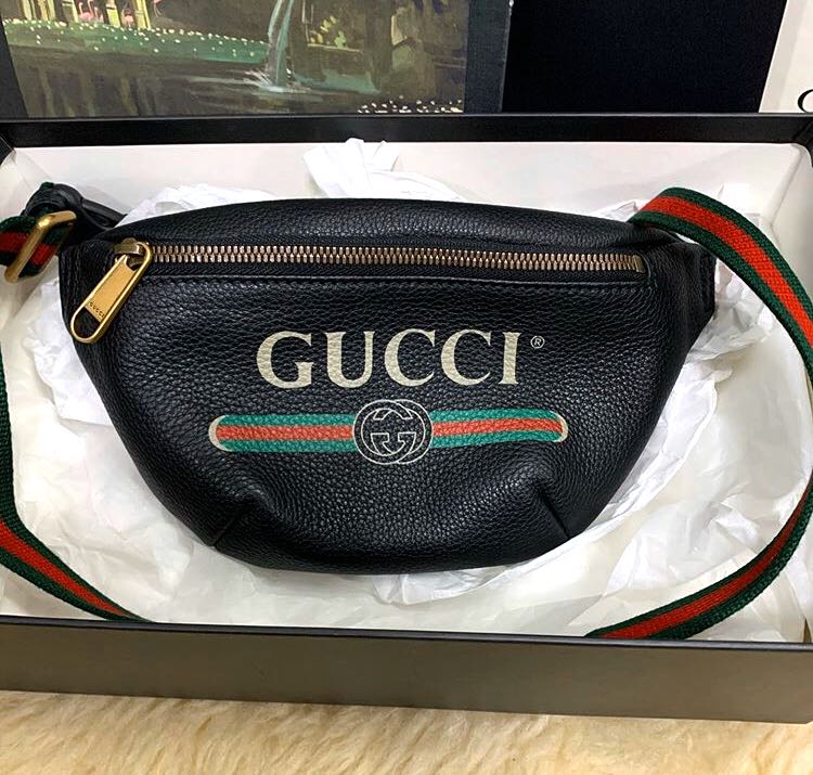 black gucci bum bag