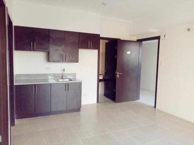 Preselling No Down Payment 2 Bedroom 25k Monthly with balcony Rent To