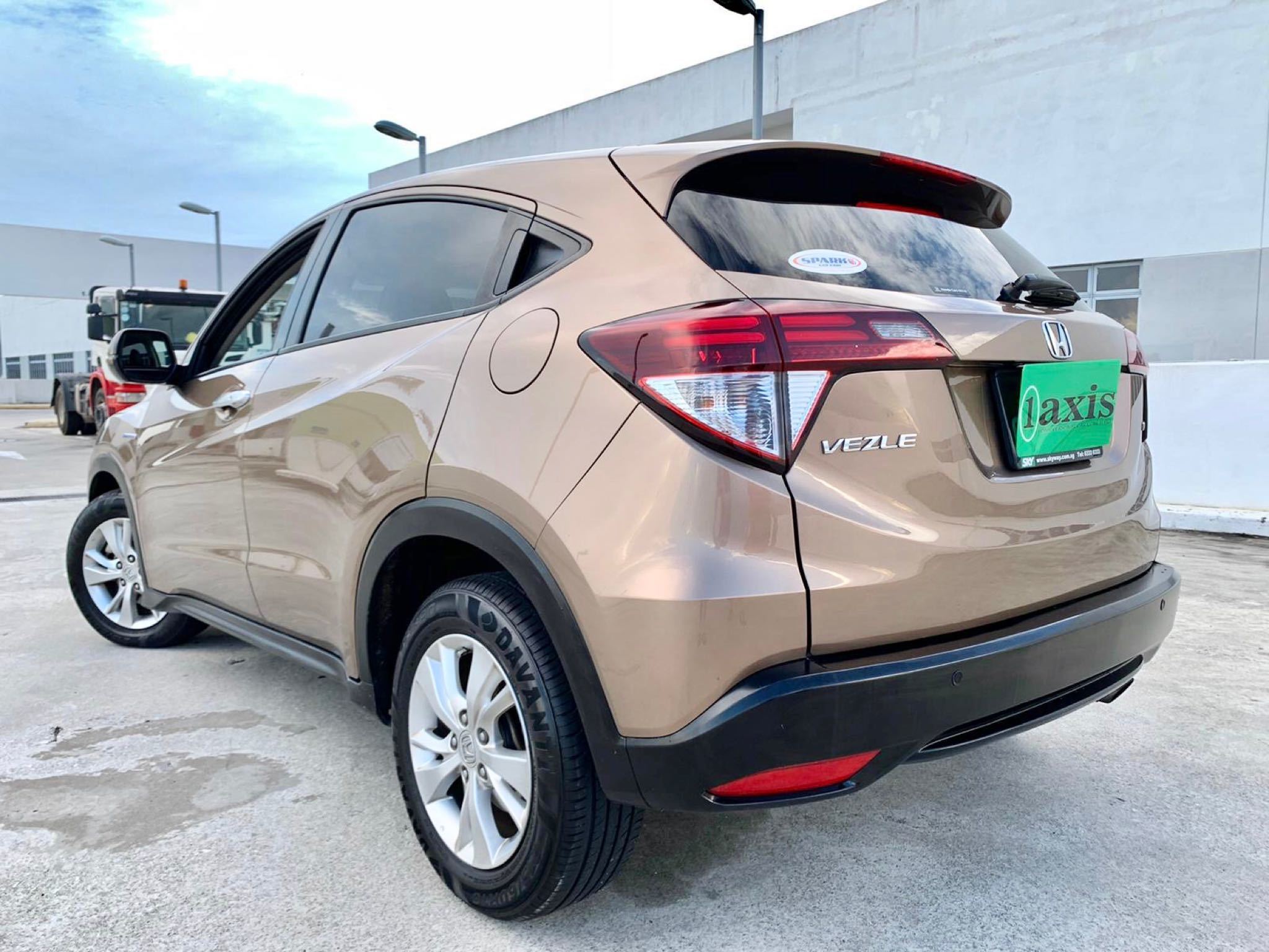 Honda vezel объем бака
