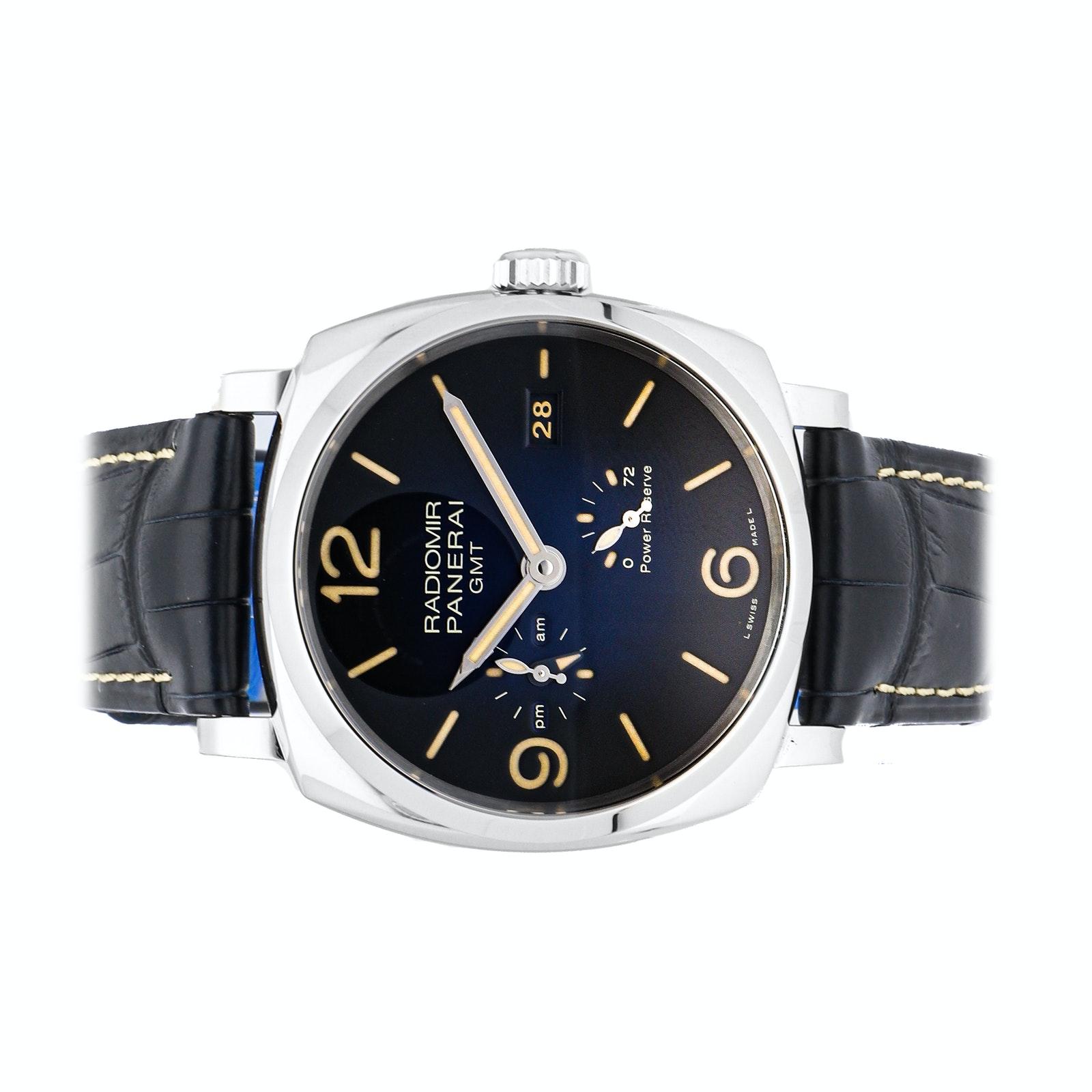 Panerai Radiomir 1940 3 Days GMT PAM 946 Luxury Watches on Carousell