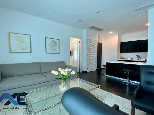 Luxury 1 Bedroom Condo Unit With Bathtub For Rent At Trump Tower Makat Property Rentals Apartments Condos On Carousell