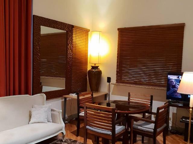 Nicely Furnished Special 1 BR Unit at Amorsolo East Rockwell Center Ma