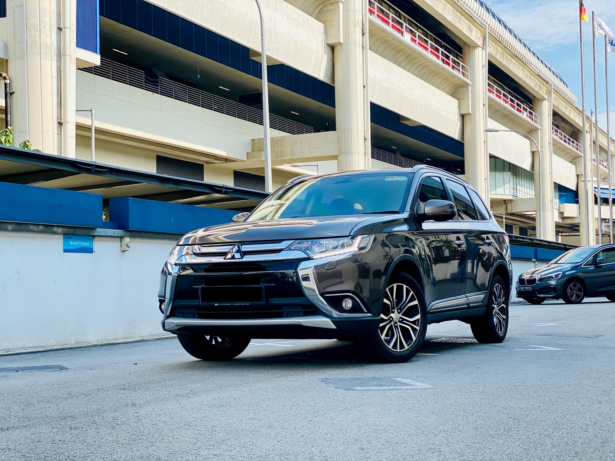 MITSUBISHI OUTLANDER 2.4 CVT AWD S, Cars, Used Cars on Carousell