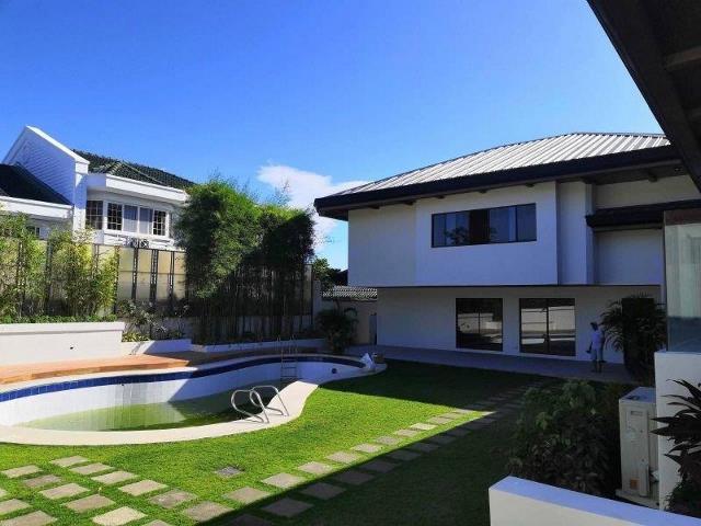 Modern 5br House Lot For Sale In Ayala Alabang Village Muntinlupa C Property For Sale House Lot On Carousell