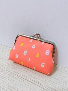 由 rubychen_49 (刊登 ID 1038655665，圖片 1) 提交，位於 的 (類別：)，說明：。