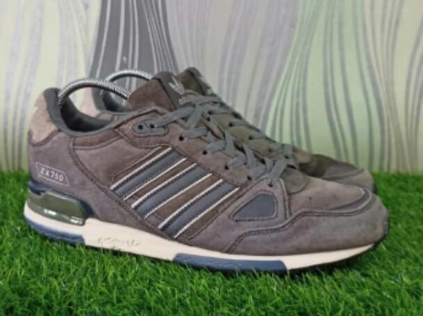 Adidas zx 750 best sale wolf grey/navy blue d65229
