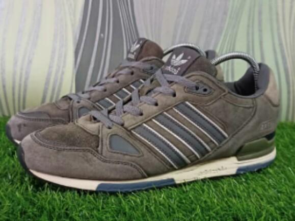 Adidas zx 750 best sale wolf grey/navy blue d65229