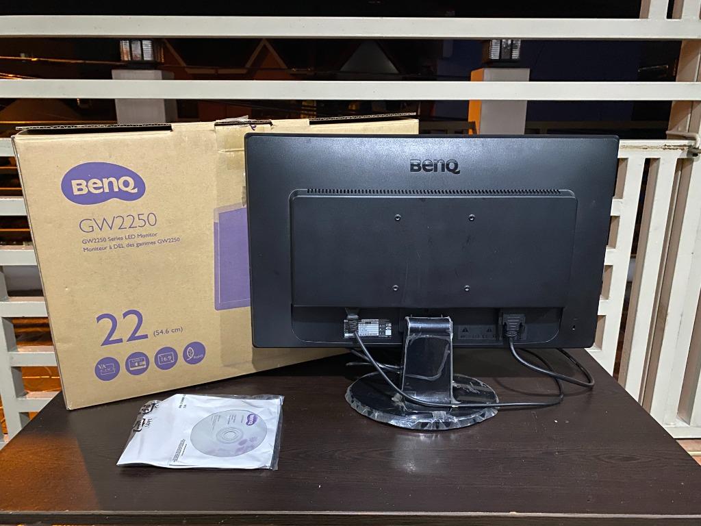 Монитор benq 22. Монитор benq 22 50гертц старый. samsung 923nw, лос 919va2 2 шт, samsung 971p, benq 2250-t. монитор benq gw2250.
