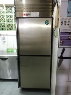 (Category: ) located in . Submitted by shhshu (Listing ID 1038704920, Image 1). Description: .