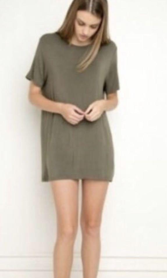 H \u0026 M army green Oversized tee / shirt 