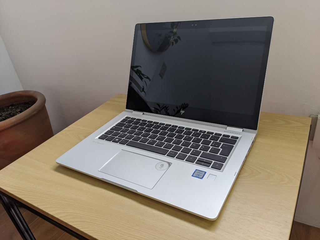 HP Elitebook X360 1030 G2 2 in 1 Core i5 7200u 8GB 256SSD, Computers