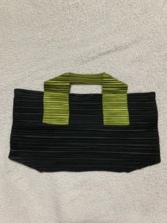Issey miyake pleated small tote bag 絕版小手袋64245341544193110