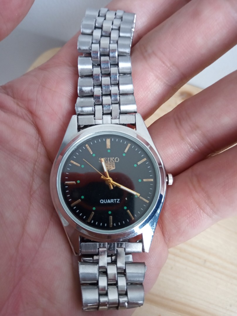 Seiko 5 quartz water sales resistant