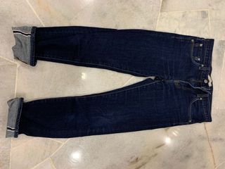 (Category: ) located in . Submitted by lovstore (Listing ID 1038799246, Image 1). Description: .