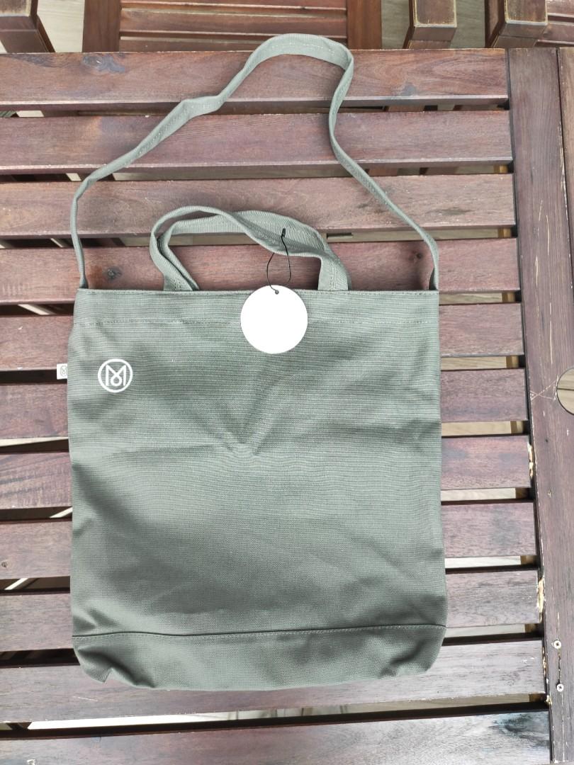 Exclusive monocle voyage deals tote bag