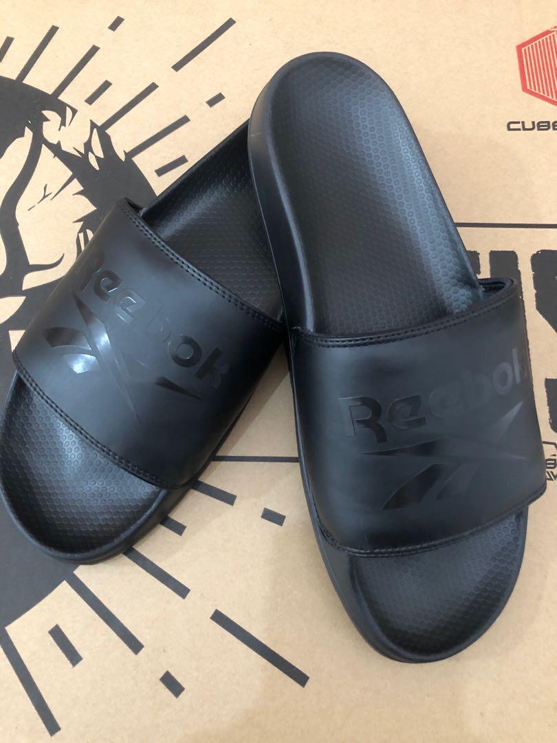 Sandal reebok original hotsell