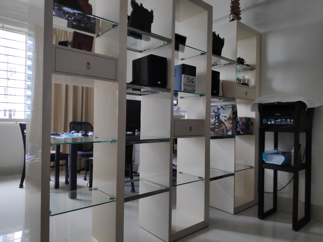 Shelf straight partition, Furniture & Home Living, Furniture, Shelves