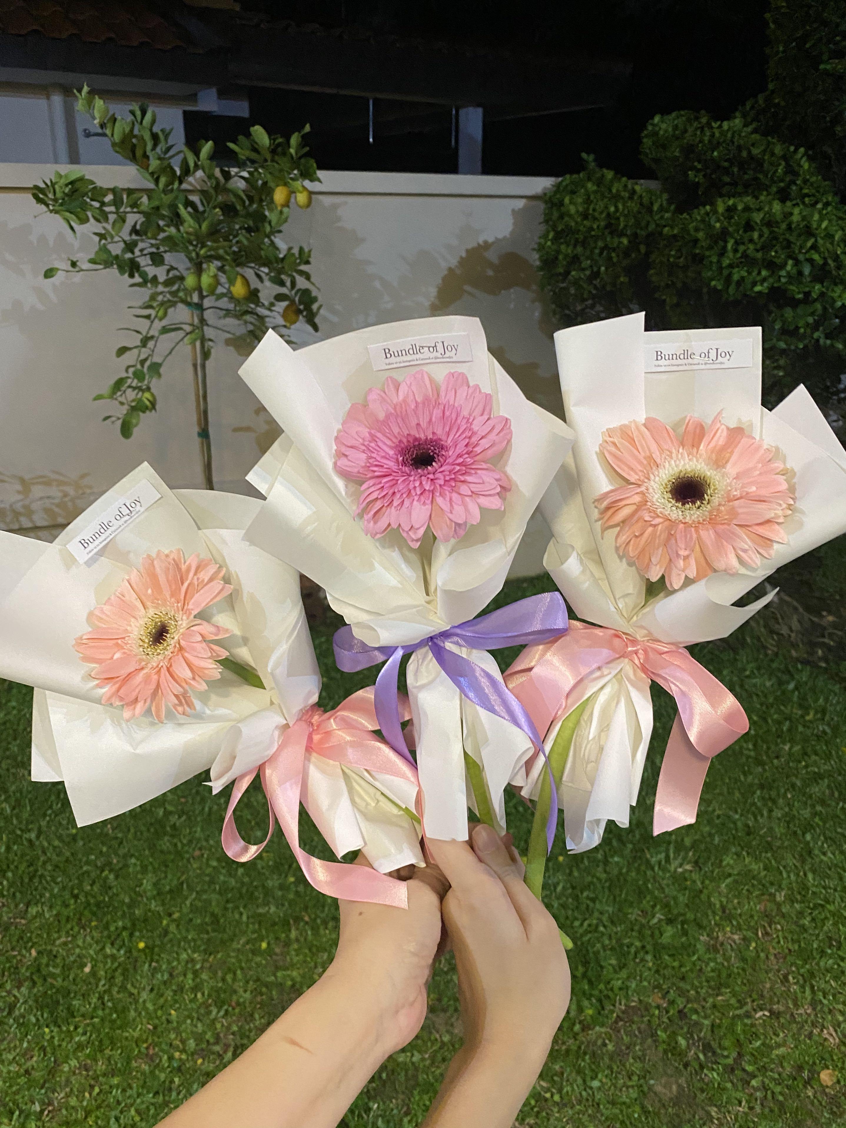 Flower Lollies (single stalk flowers) , Hobbies & Toys, Stationery