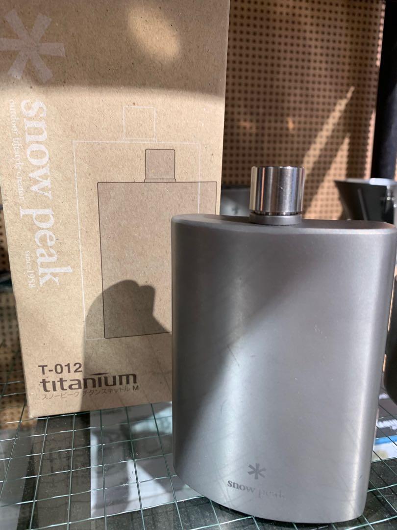 Snow Peak Titanium Flask M 方形鈦酒壺 T 012 旅行 旅行必需品 戶外 露營 Carousell