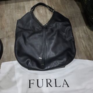 (Kategori: ) berada di . Dikirim oleh butikbranded_store (ID iklan 1038828542, Gambar 1). Deskripsi: .