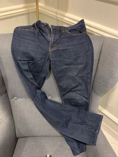 (Category: ) located in . Submitted by lovstore (Listing ID 1038800035, Image 1). Description: .