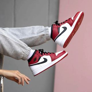 Air Jordan 1 Mid Chicago 2020 GS, Men's Fashion, Footwear ... Air Jordan 1 Mid Chicago 2020 GS, Men's Fashion, Footwear ...