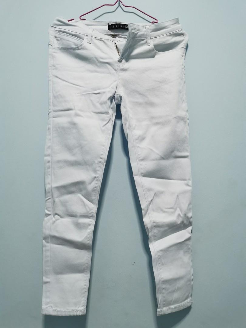 white slim pants women's