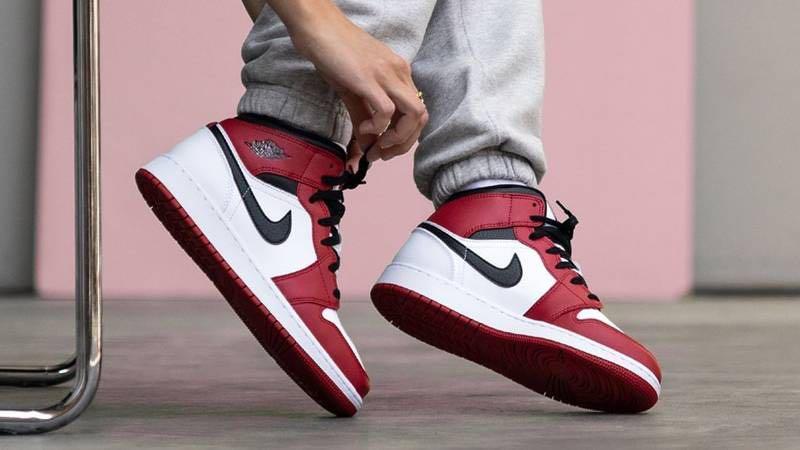 jordan 1 mid chicago gs