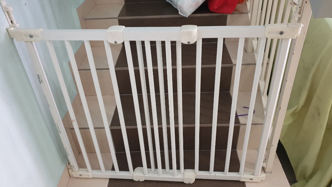 long child safety gate