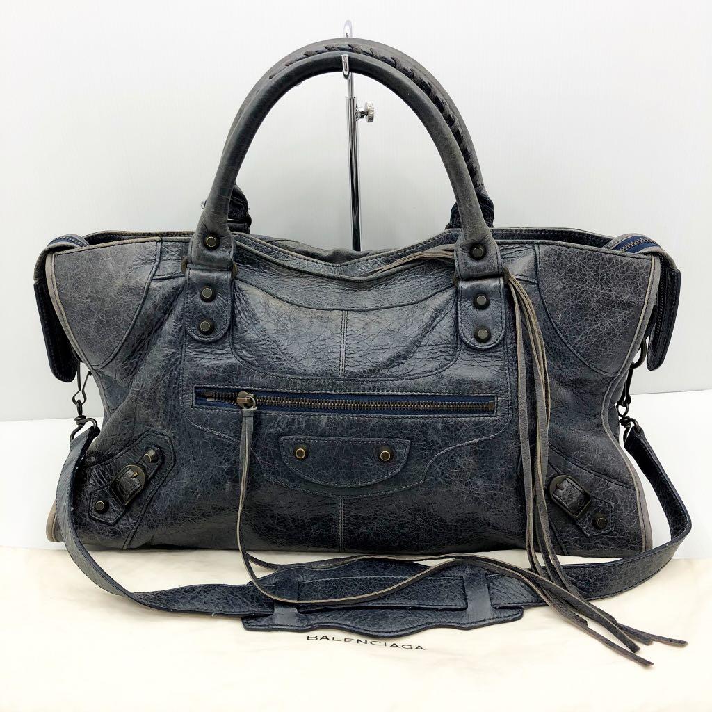 Balenciaga 168028 store