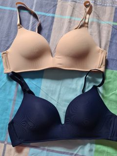 (Category: ) located in . Submitted by clover_closet (Listing ID 1040617174, Image 1). Description: .