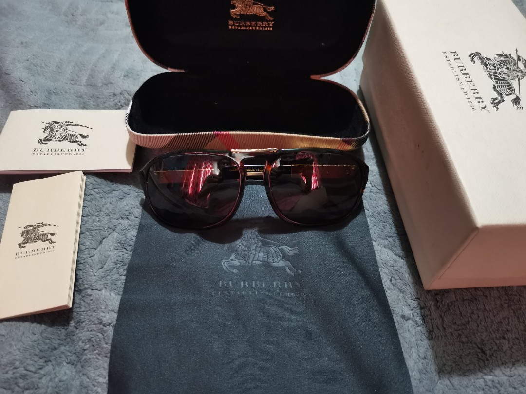 burberry sunglasses box