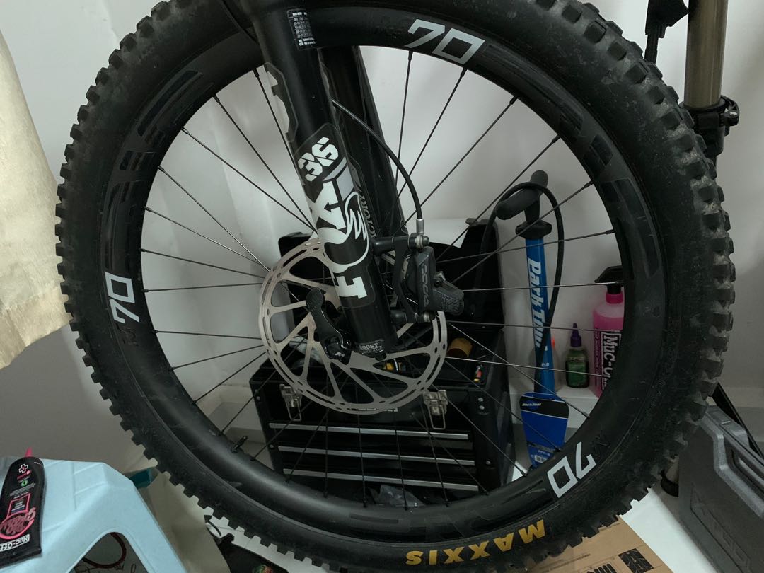 light bicycle rims